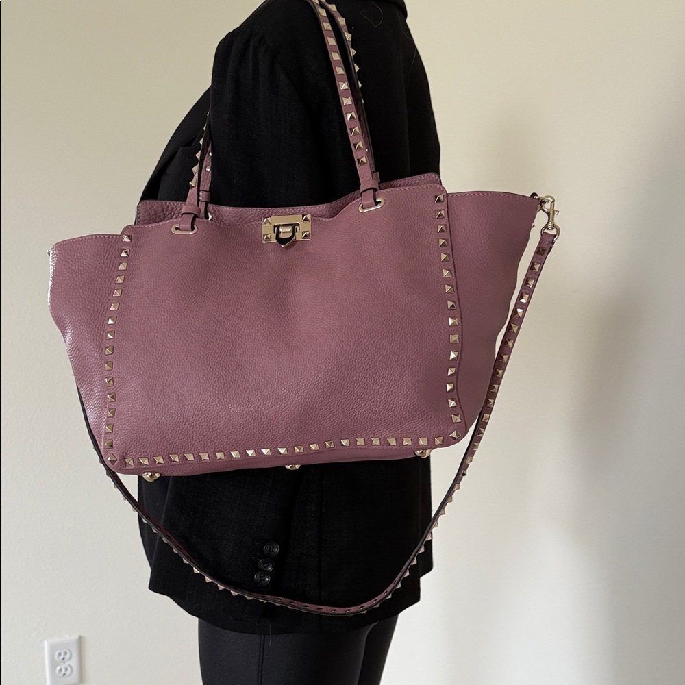 Valentino Garavani Mauve Studded Tote antique pink color, large size